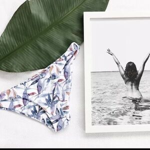 Midori Parker bottom in Lanai print
Small